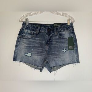 NWT WILD FABLE women’s mid-rise shorts sz 4 ✨